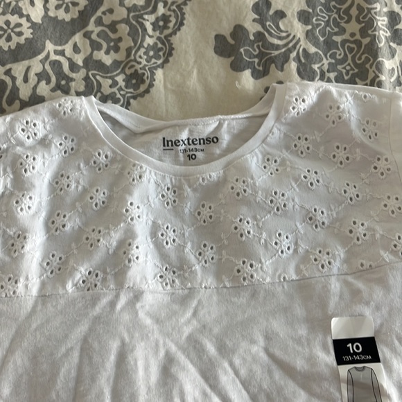 GIRL LONG SLEEVE TOP NWT - Picture 2 of 3